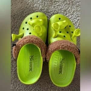 Shrek crocs